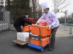 <b>市人力资本和社会保障局局长徐熙做客“市平易</b>